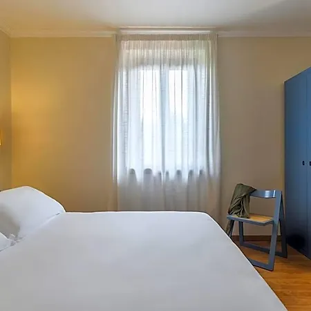 Отель La Pace 3*